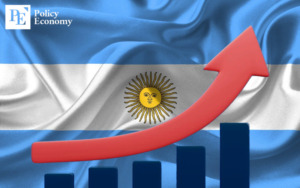 밀레이 채찍에 기지개 켜는 아르헨티나 경제, 국민들은 “이러다 죽는다”